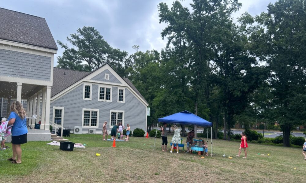 MomCo Florence outdoor play day